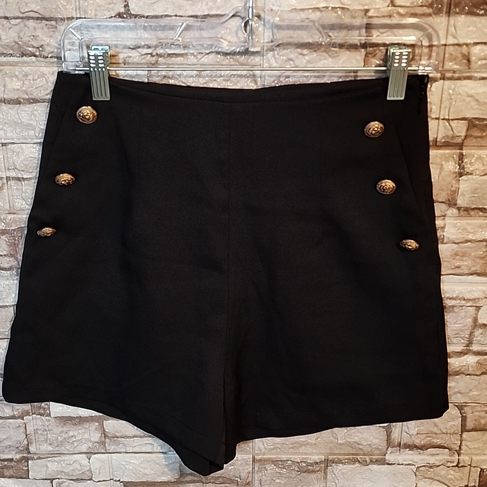 Exquiss Shorts Skirt / Skort with Gold Buttons and Side Zipper